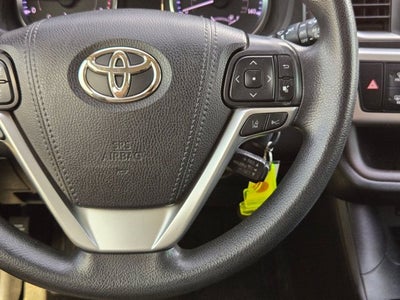 2019 Toyota Highlander LE I4 FWD