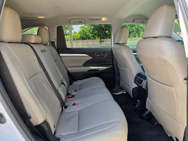 2019 Toyota Highlander LE I4 FWD