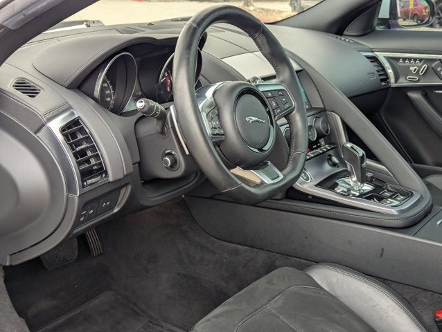 2019 Jaguar F-TYPE P300