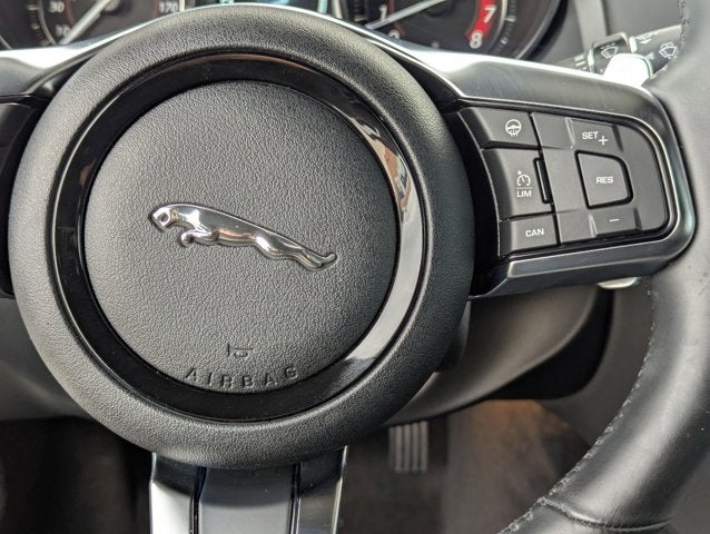 2019 Jaguar F-TYPE P300