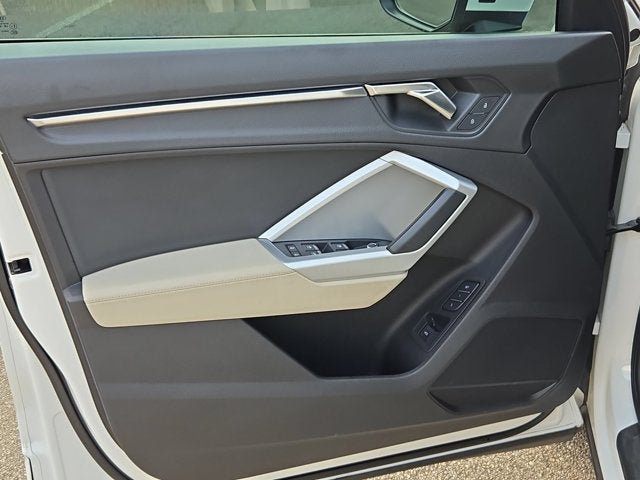2022 Audi Q3 Premium 40 TFSI quattro