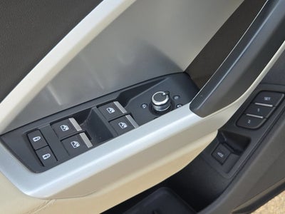 2022 Audi Q3 Premium 40 TFSI quattro