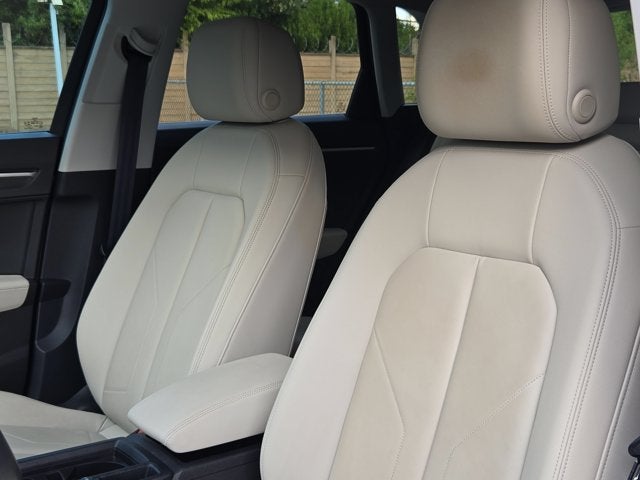 2022 Audi Q3 Premium 40 TFSI quattro