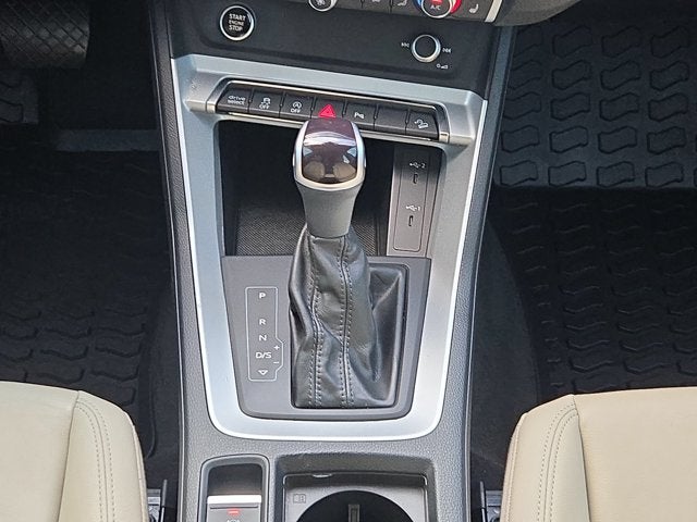 2022 Audi Q3 Premium 40 TFSI quattro