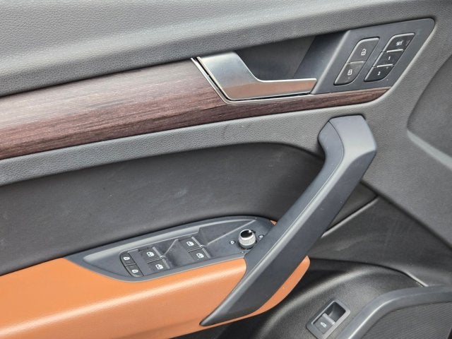 2022 Audi Q5 S line Premium