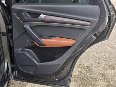 2022 Audi Q5 S line Premium