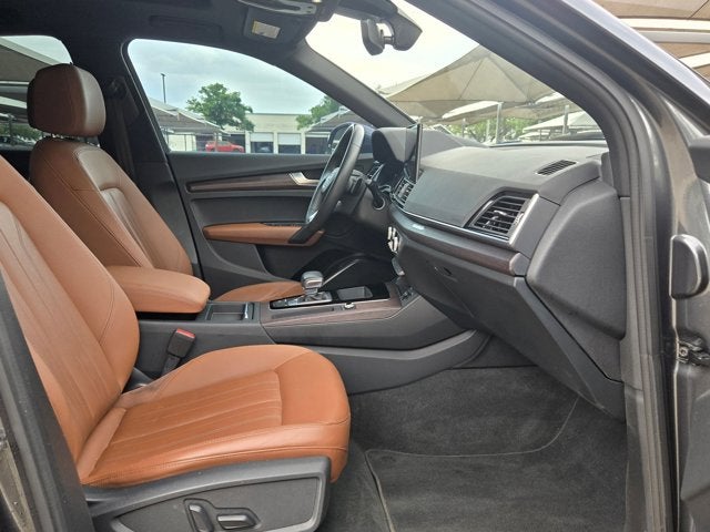 2022 Audi Q5 S line Premium