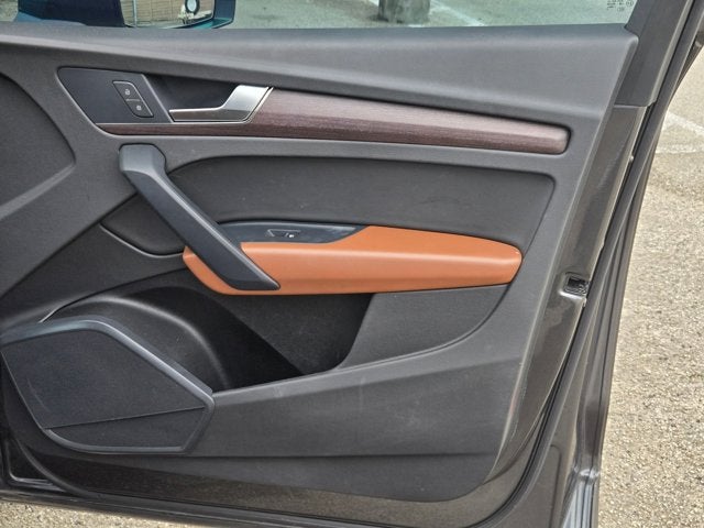 2022 Audi Q5 S line Premium