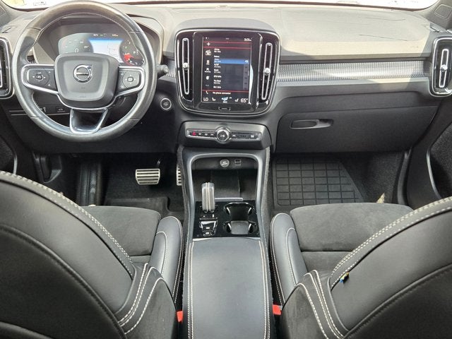 2021 Volvo XC40 T5 AWD R-Design