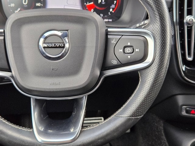 2021 Volvo XC40 T5 AWD R-Design