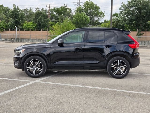 2021 Volvo XC40 T5 AWD R-Design