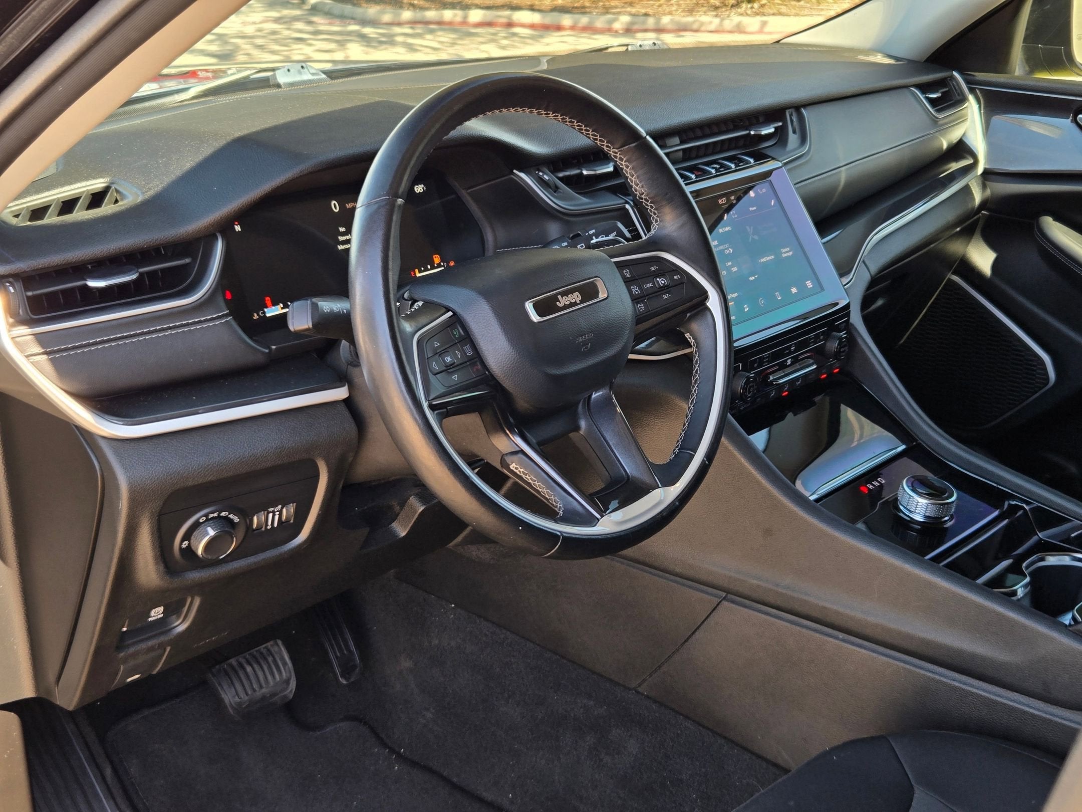 2022 Jeep GRAND CHEROKEE L LAREDO