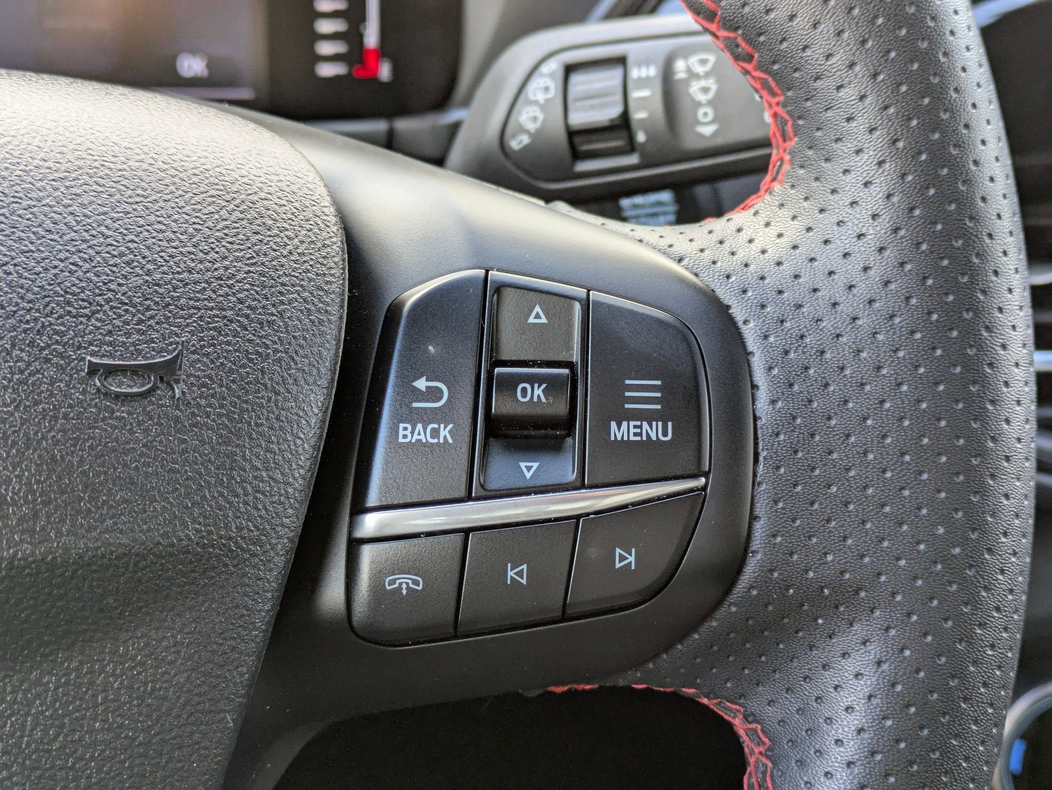 2024 Ford ESCAPE ST-LINE FWD