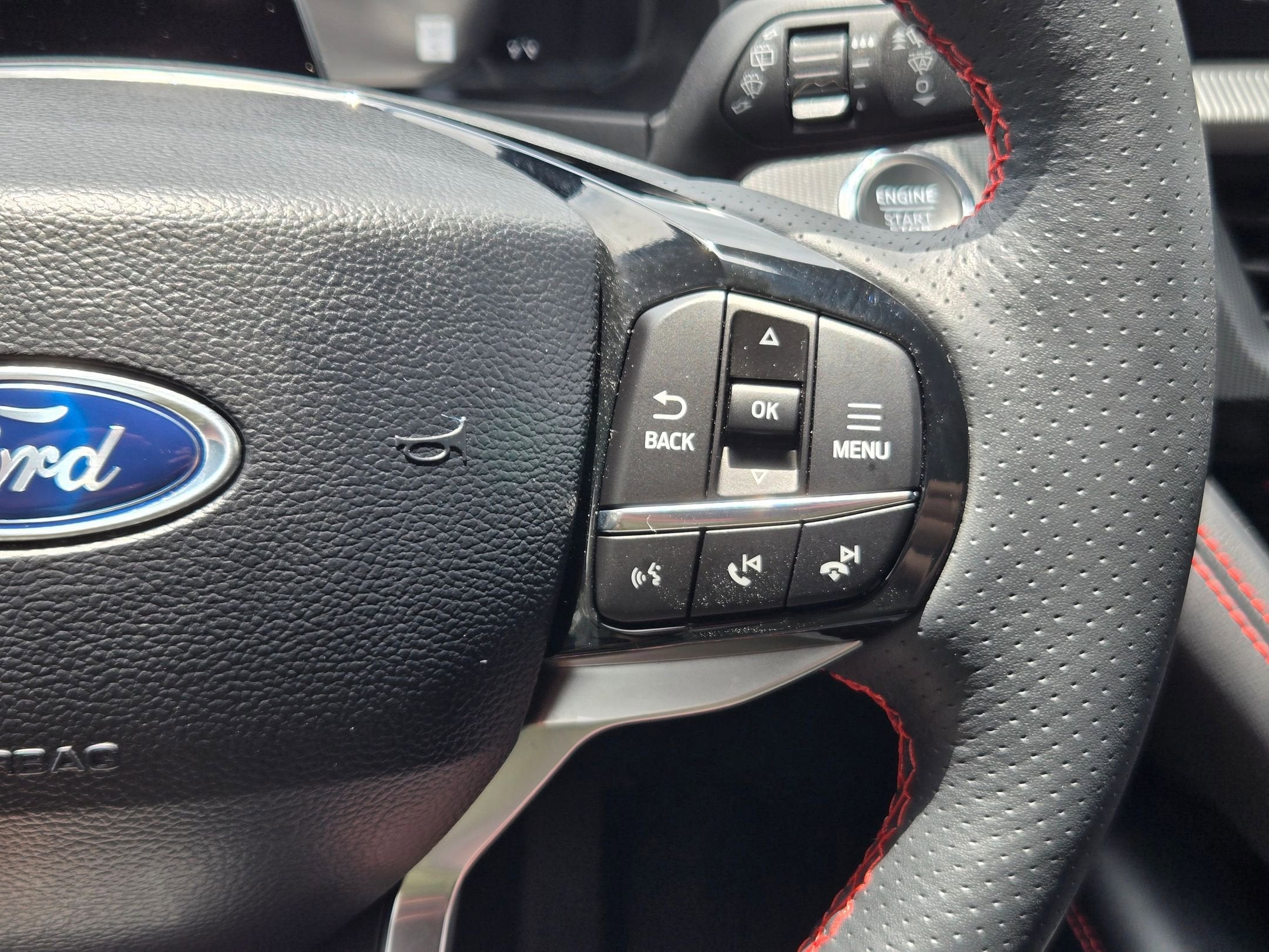 2025 Ford EXPLORER ST LINE