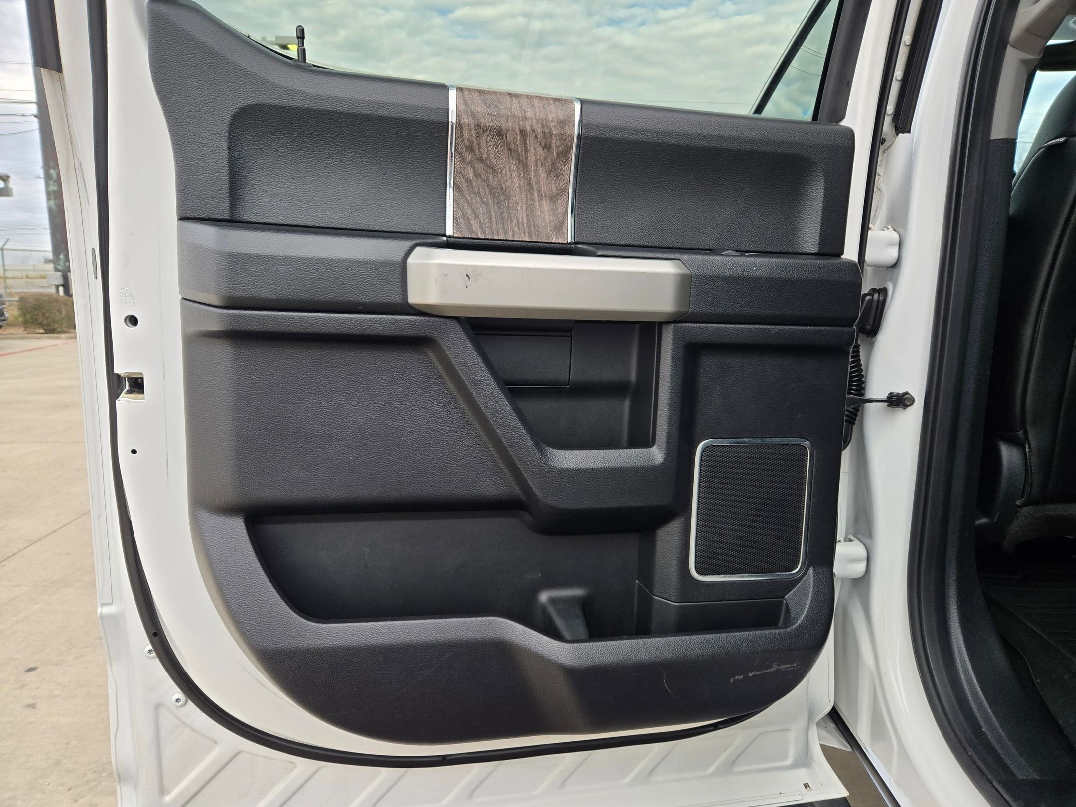 2017 Ford SUPER DUTY F-350 SRW LARIAT SRW