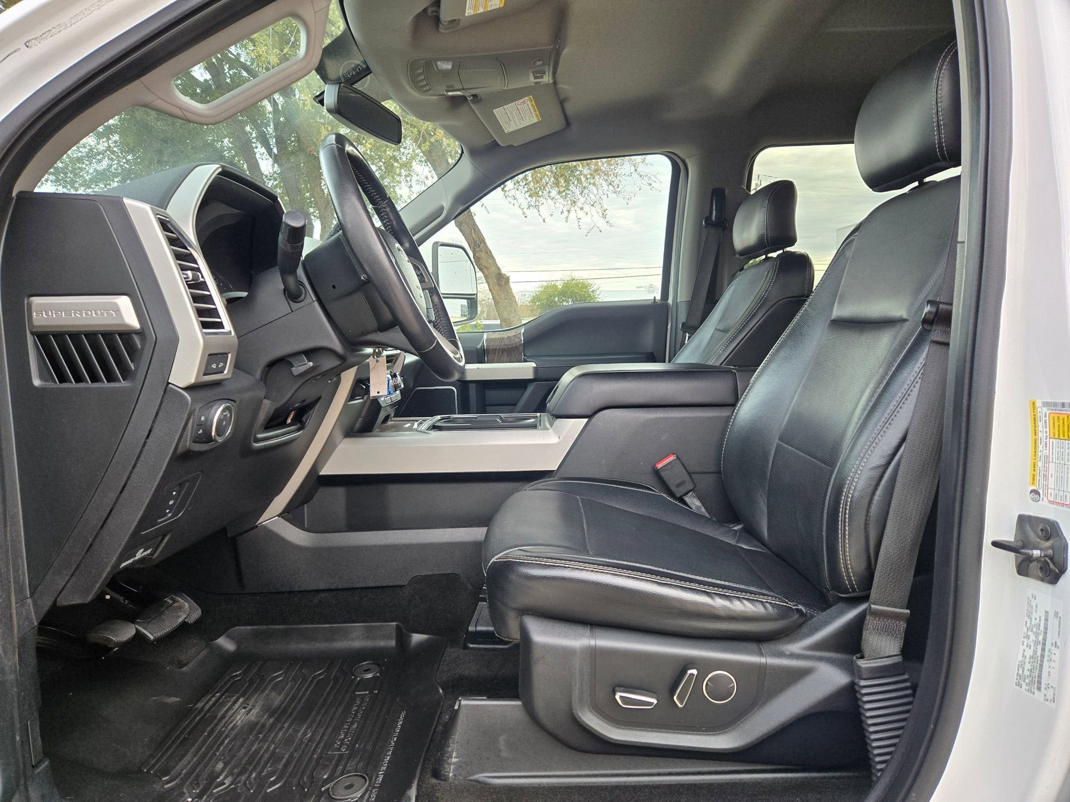 2017 Ford SUPER DUTY F-350 SRW LARIAT SRW