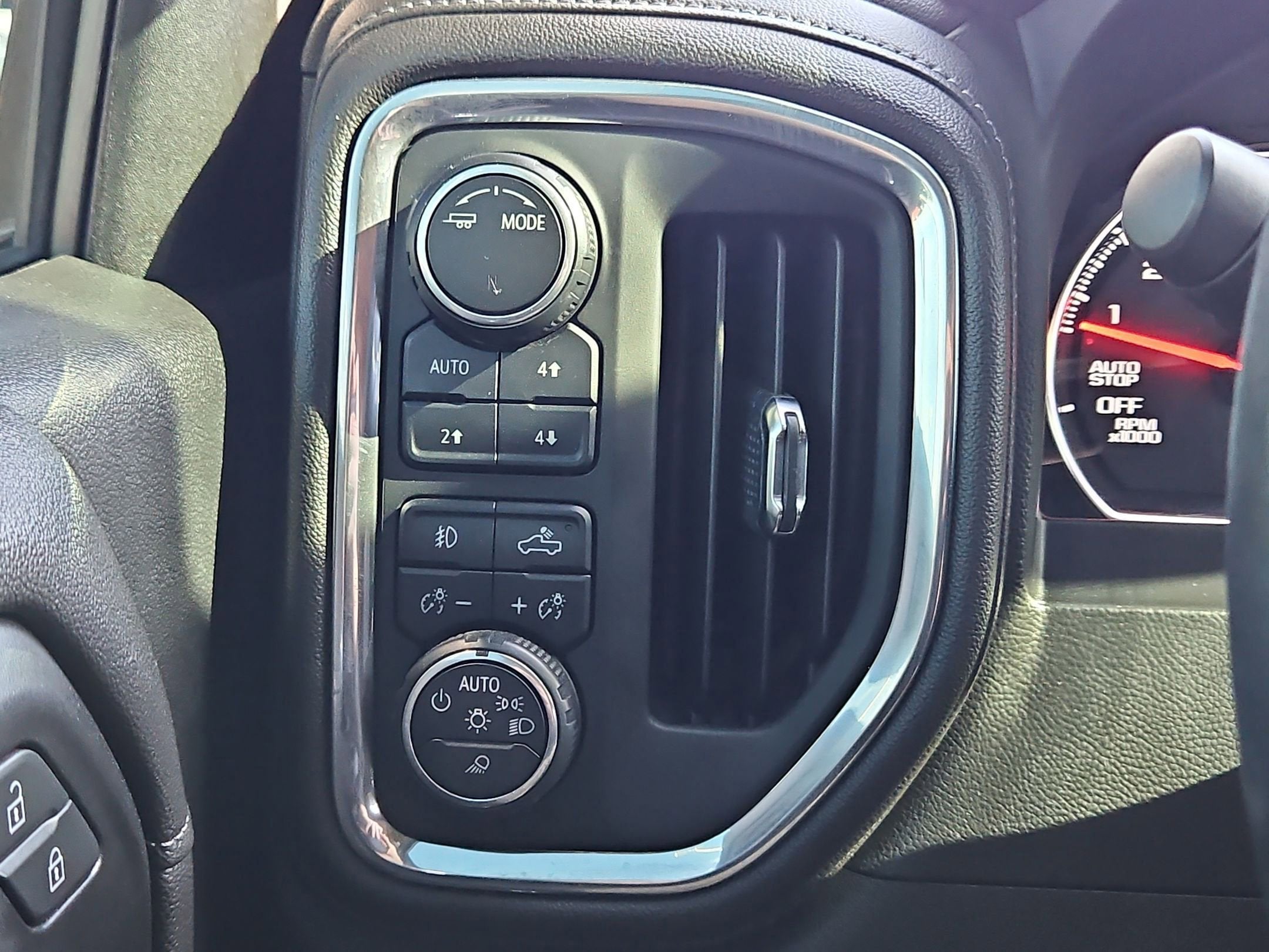 2020 Chevrolet SILV 1500 4WD T/B LT