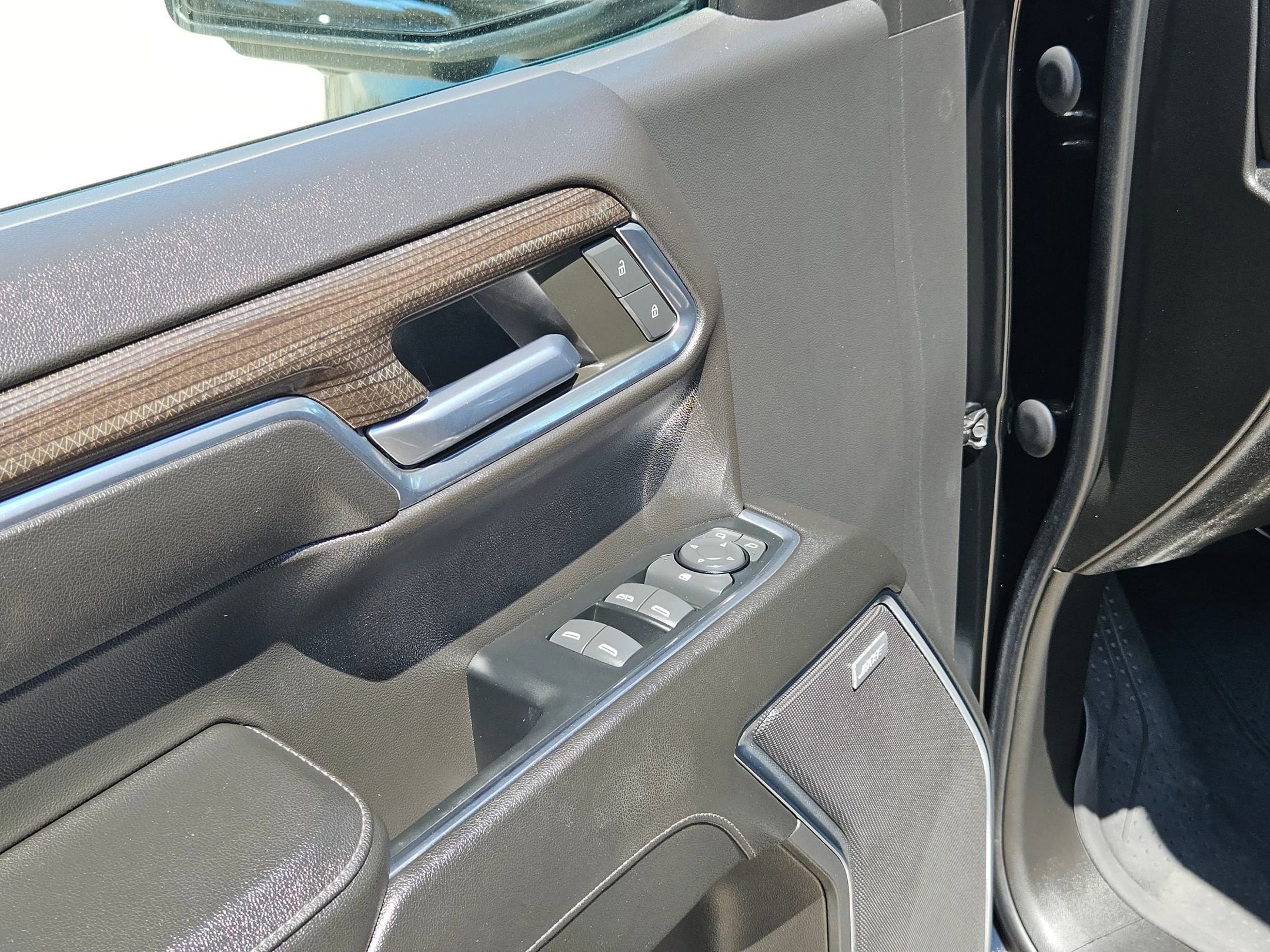 2023 Chevrolet SILV 1500 4WD RST