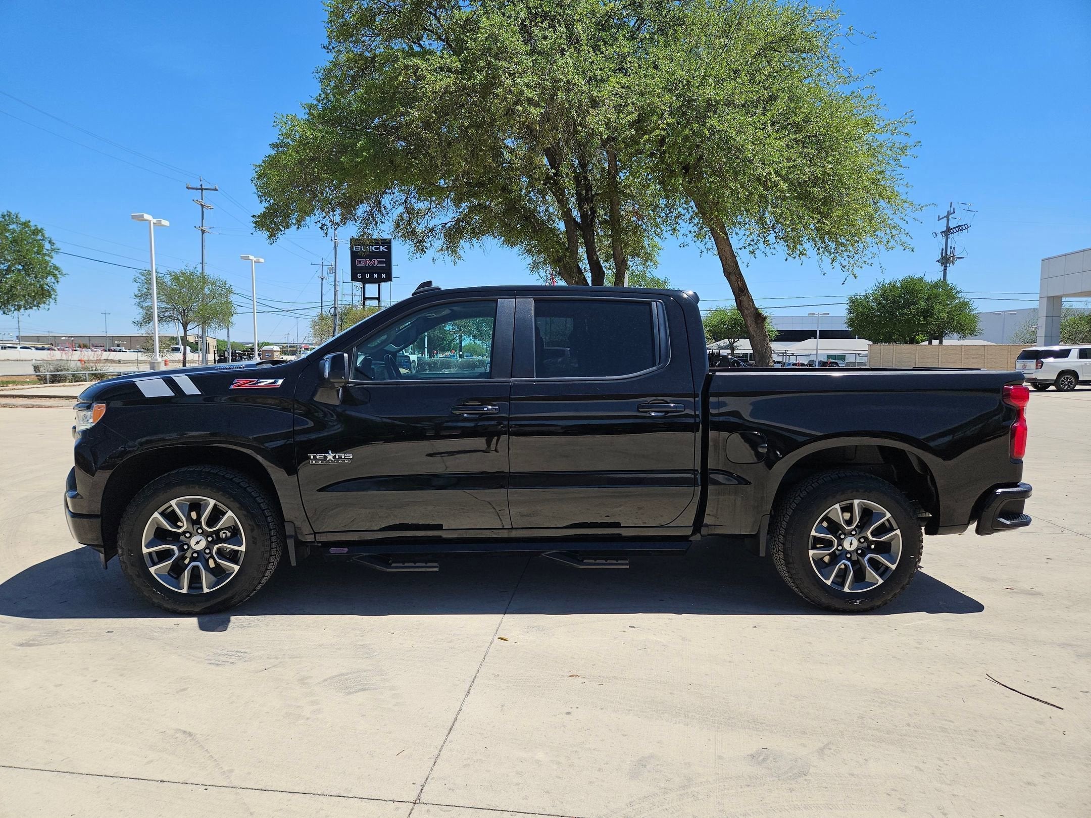 2023 Chevrolet SILV 1500 4WD RST