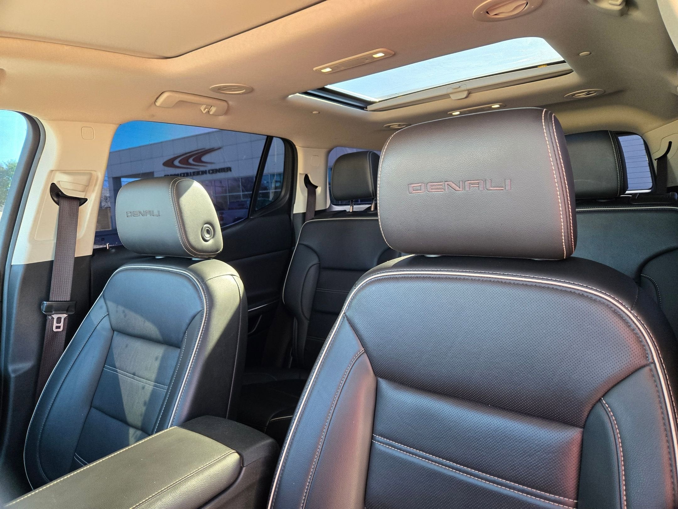 2021 GMC ACADIA DENALI