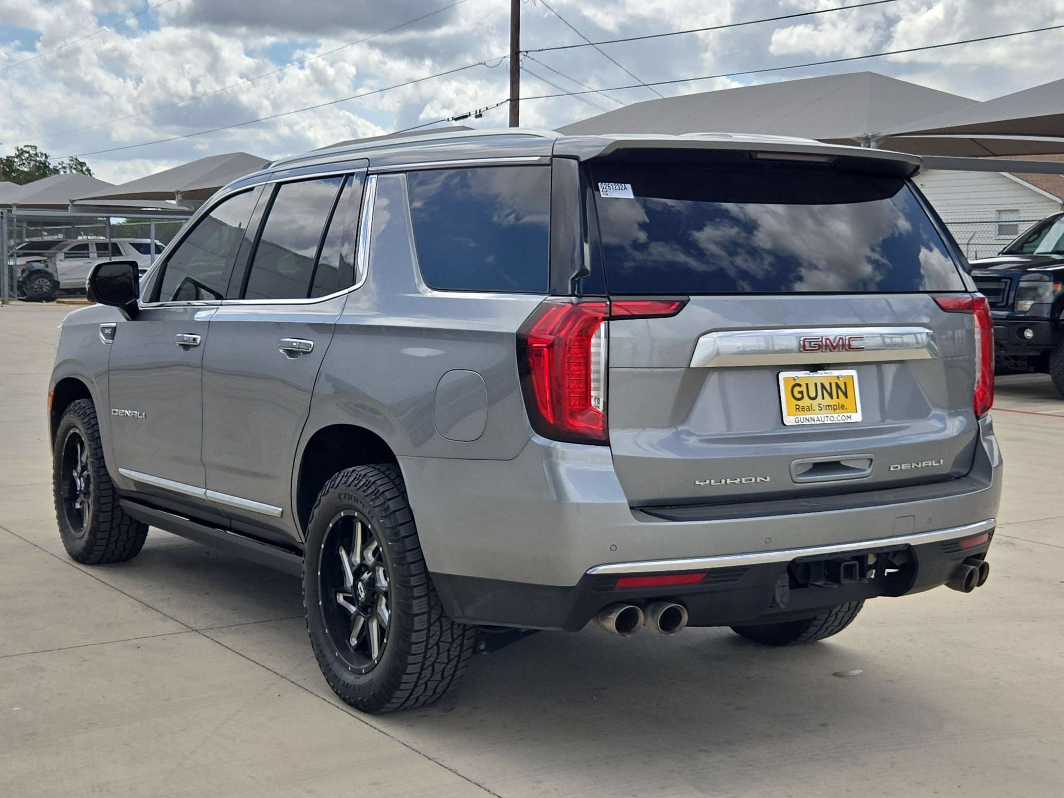 2023 GMC YUKON DENALI