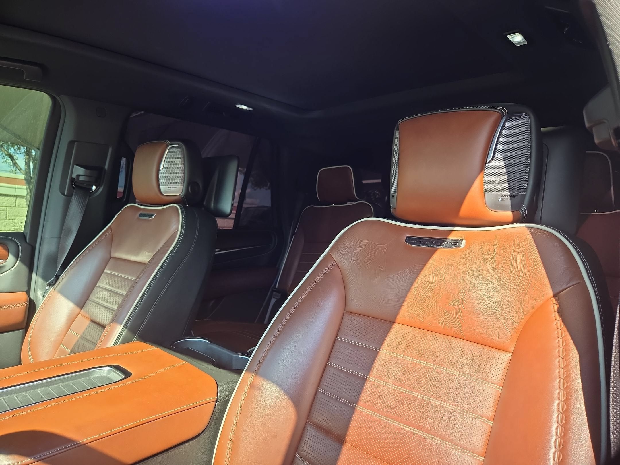 2024 GMC YUKON ULTIMATE