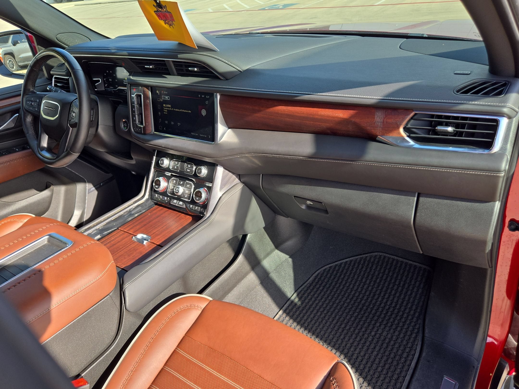 2023 GMC YUKON ULTIMATE