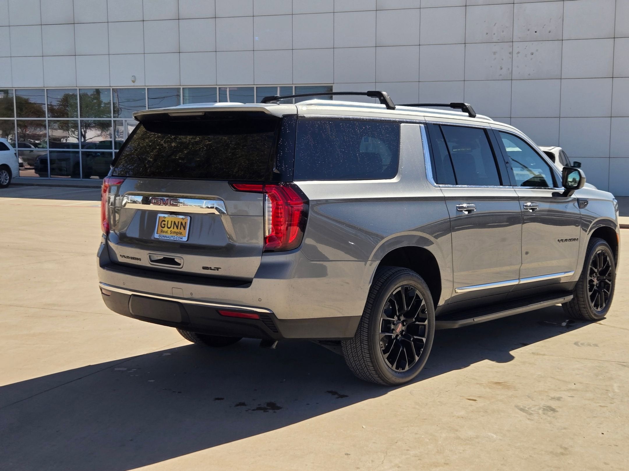 2023 GMC YUKON XL SLT