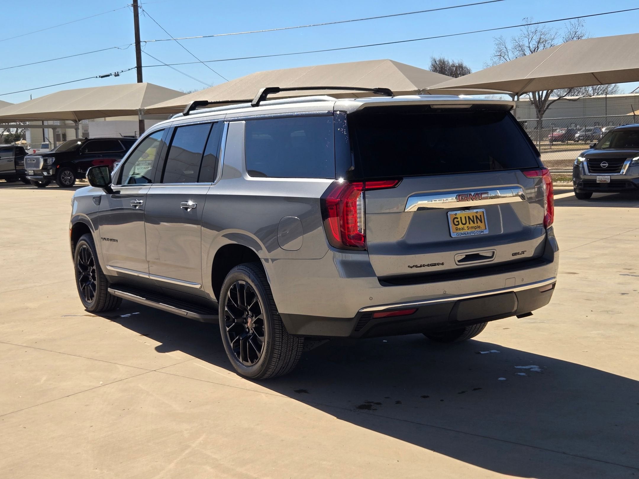 2023 GMC YUKON XL SLT