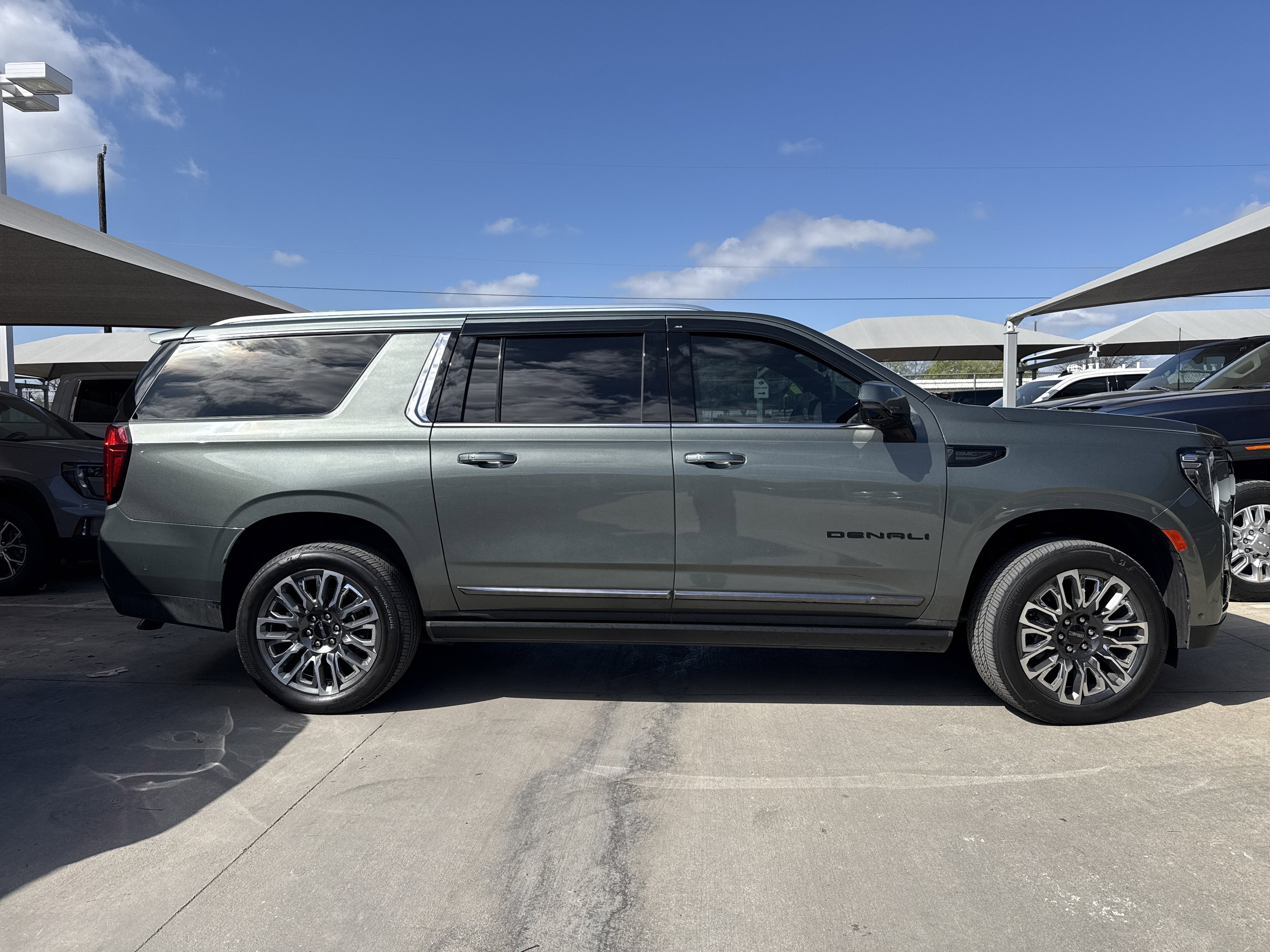 2023 GMC YUKON XL DENALI ULTIMATE SC