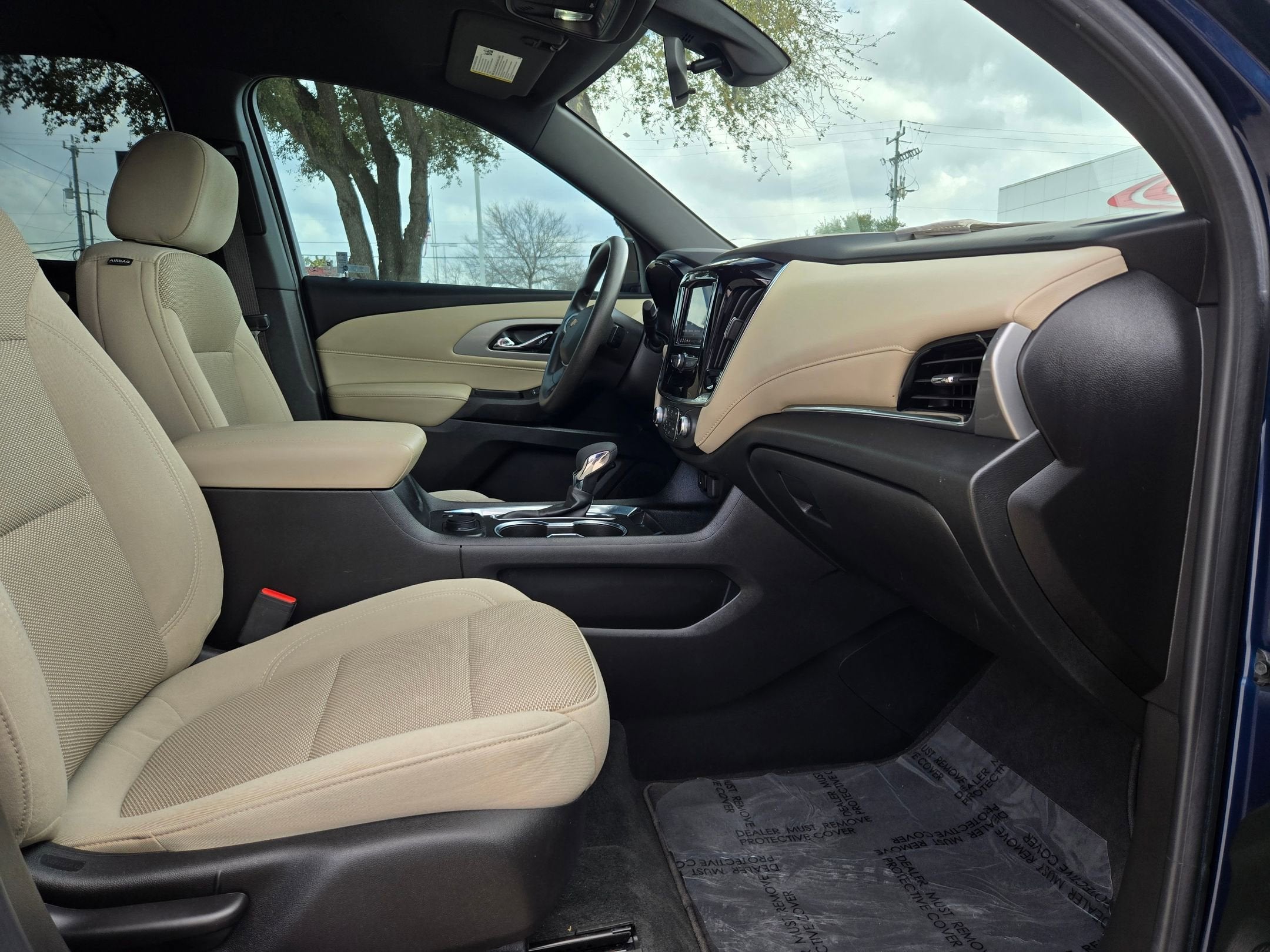 2022 Chevrolet TRAVERSE LS