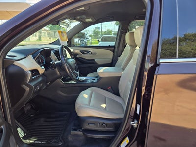 2022 Chevrolet TRAVERSE LT