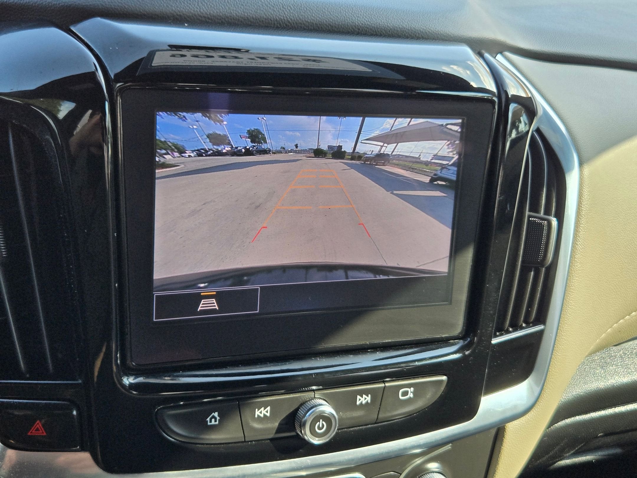 2022 Chevrolet TRAVERSE LT