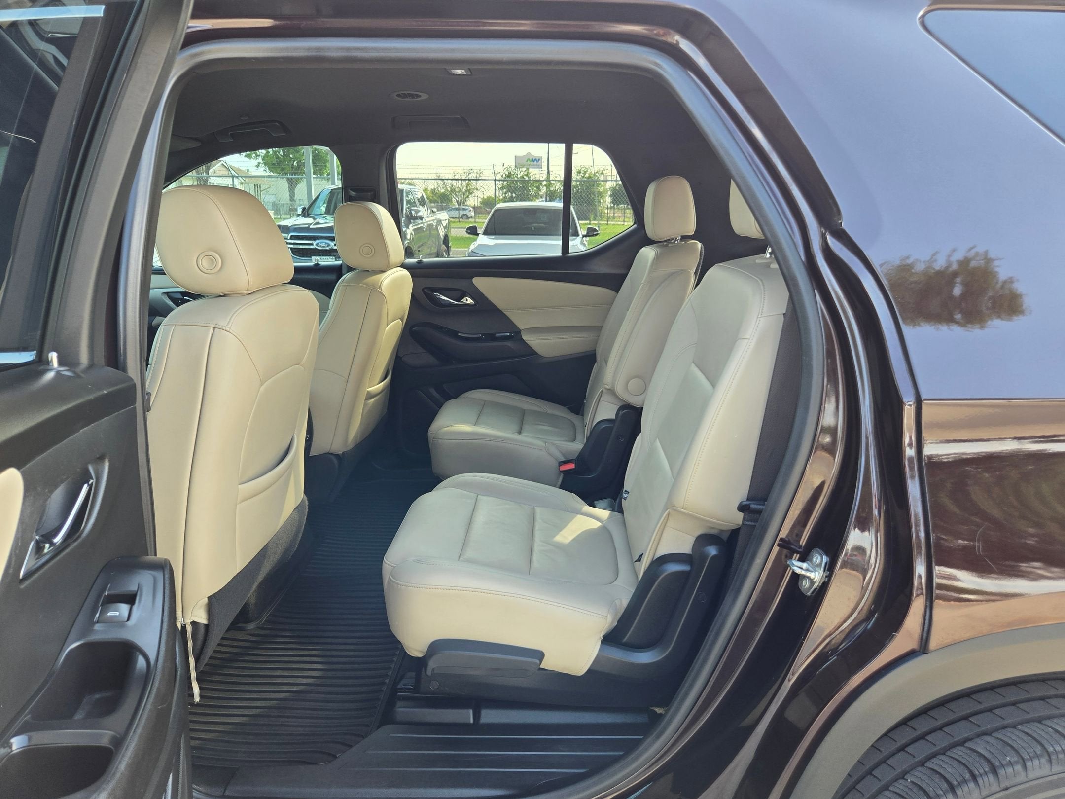 2022 Chevrolet TRAVERSE LT