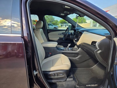 2022 Chevrolet TRAVERSE LT