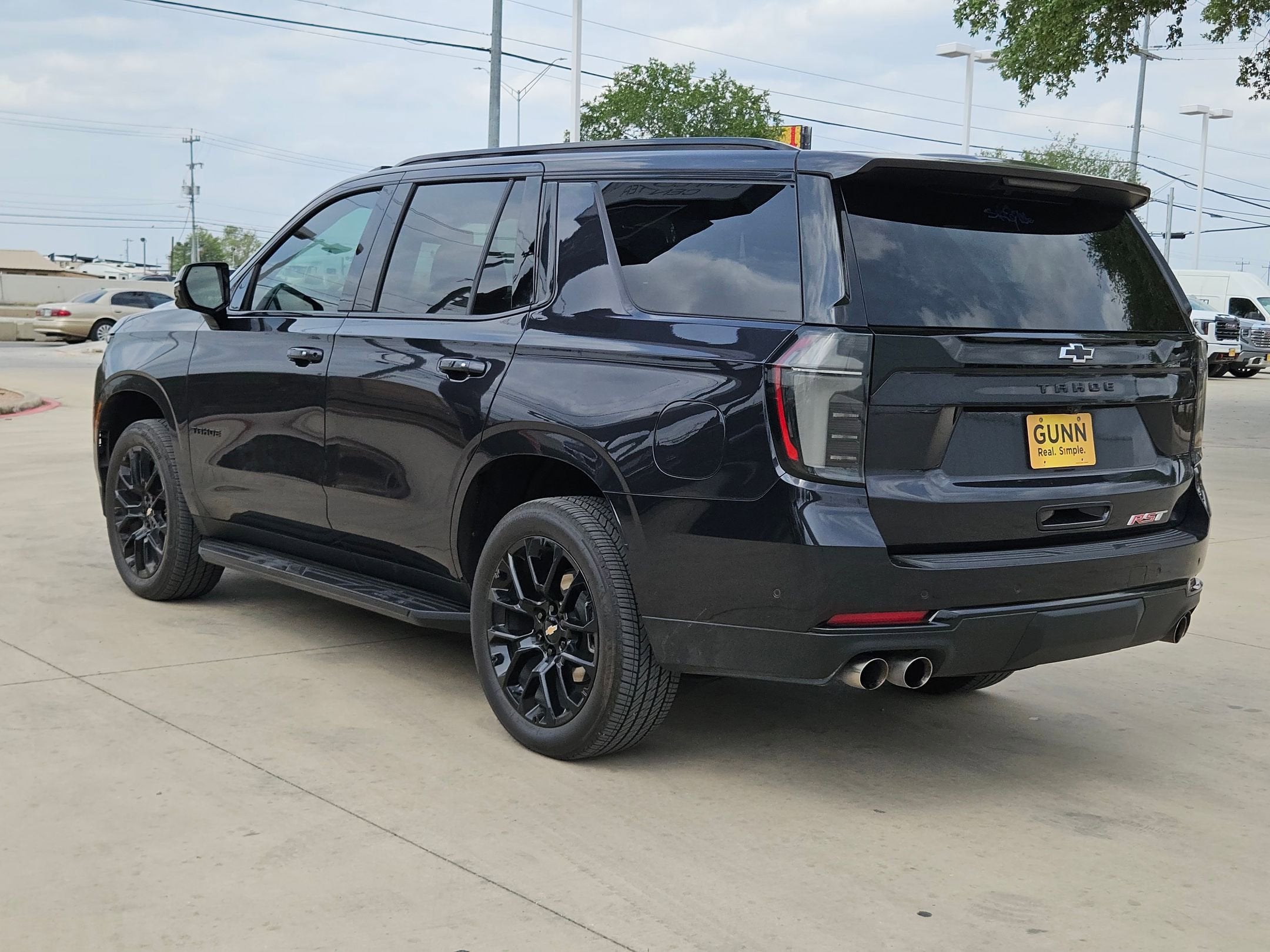 2025 Chevrolet TAHOE RST