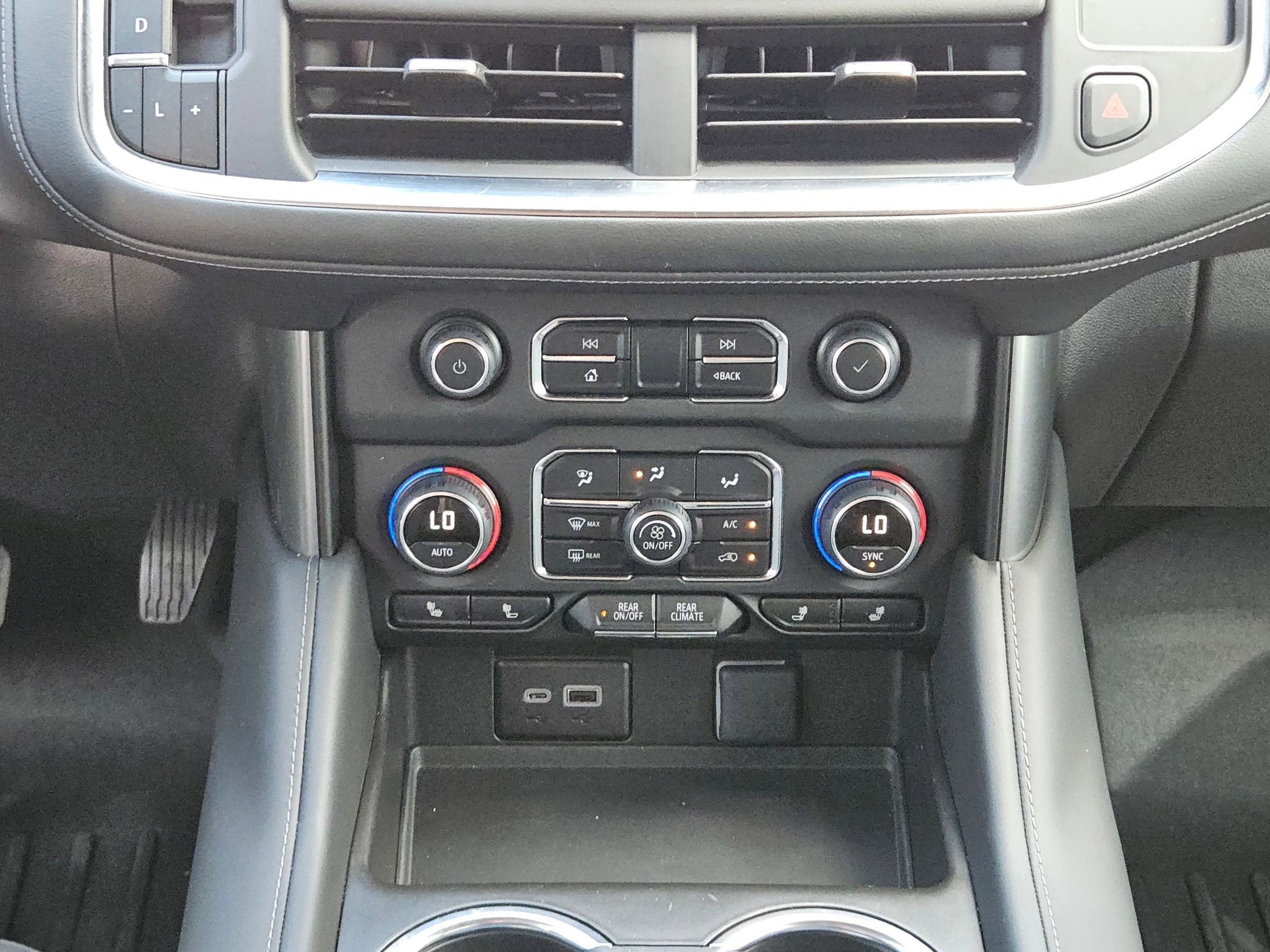 2024 Chevrolet TAHOE Z71