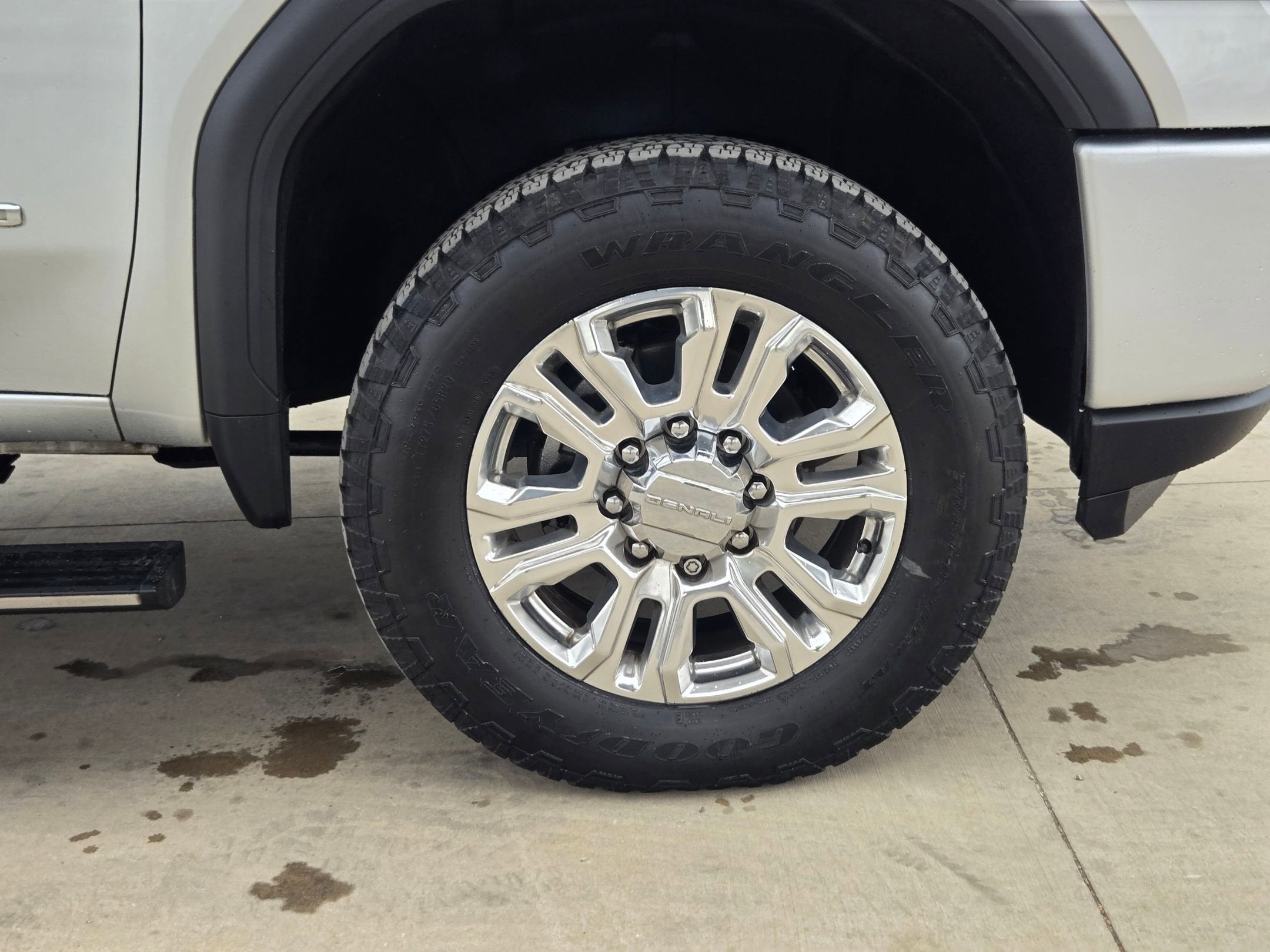 2023 GMC SIERRA 2500HD DENALI