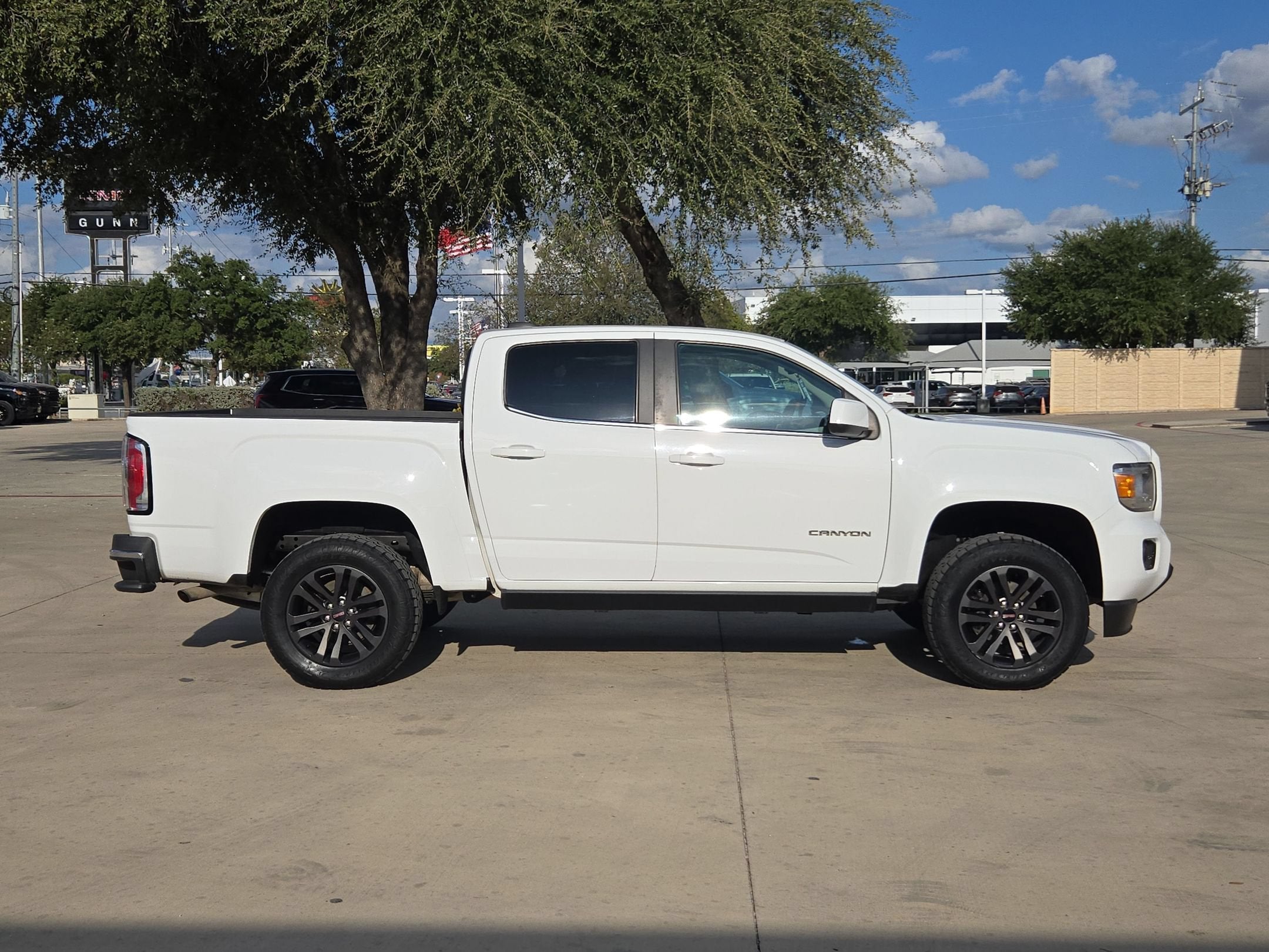 2020 GMC CANYON SLE