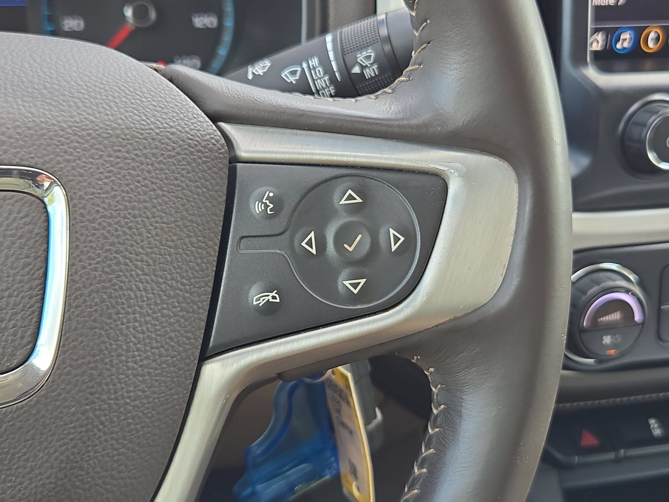 2020 GMC CANYON SLE