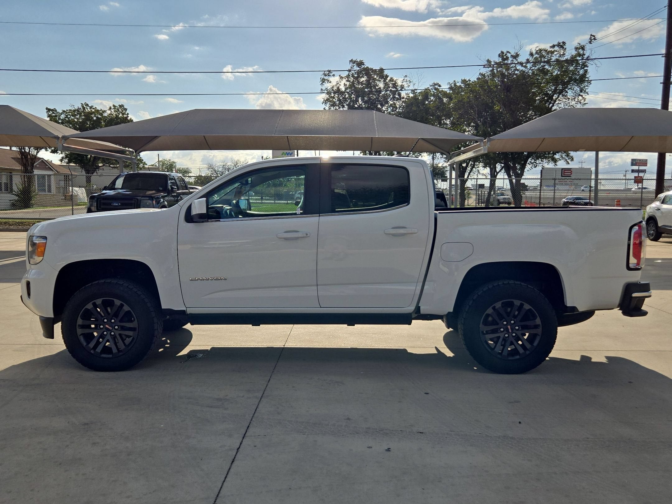 2020 GMC CANYON SLE