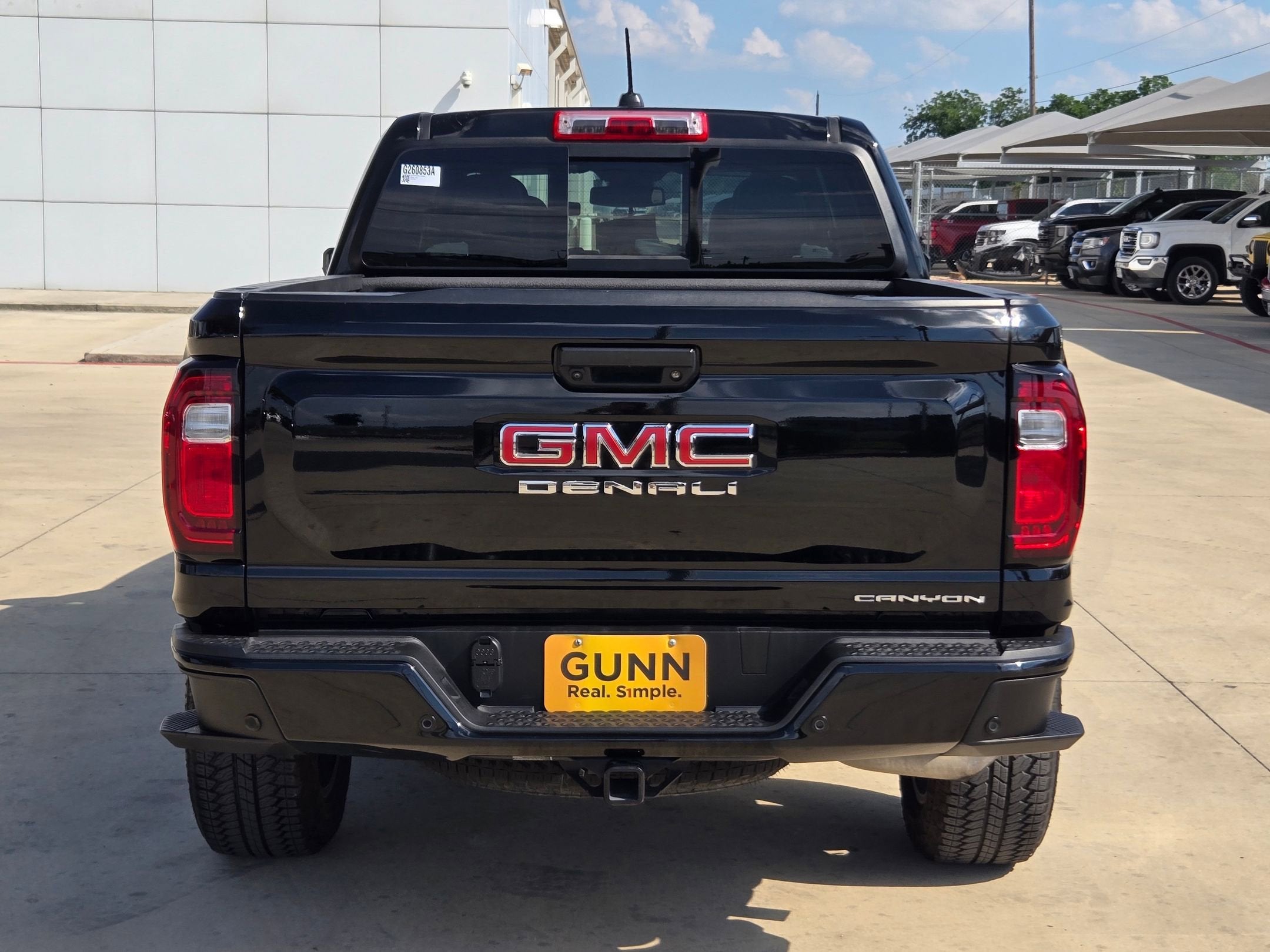 2025 GMC CANYON DENALI