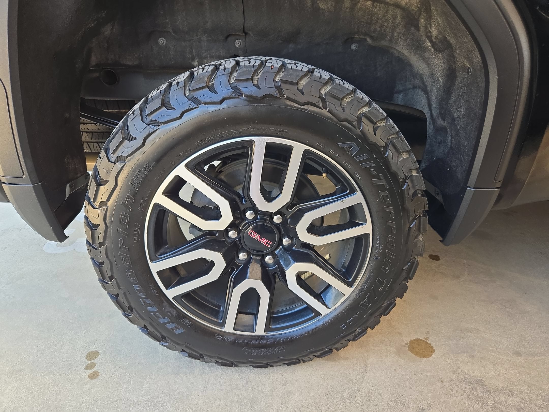 2023 GMC SIERRA 1500 AT4