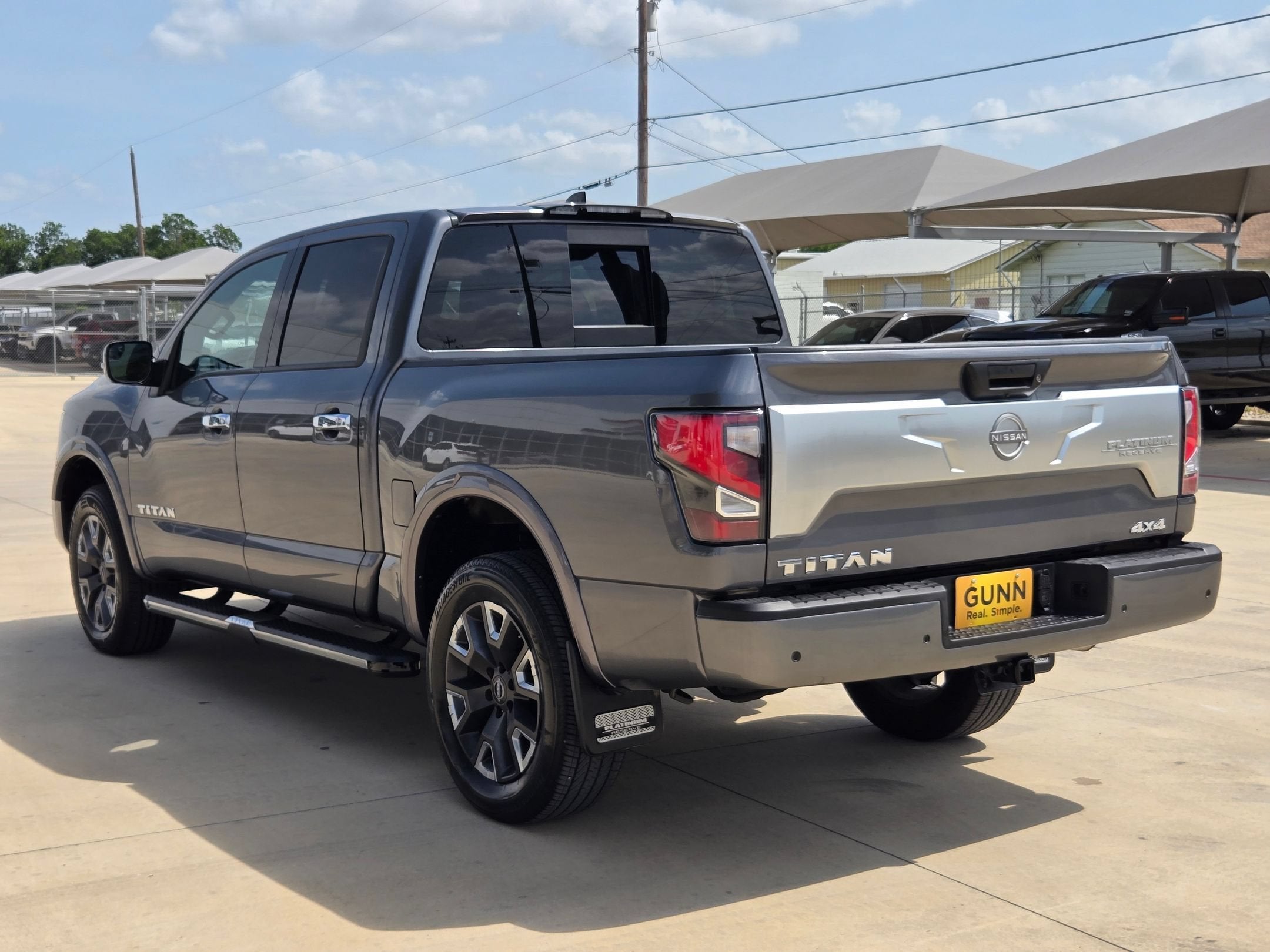 2023 Nissan TITAN PLATINUM RESERVE