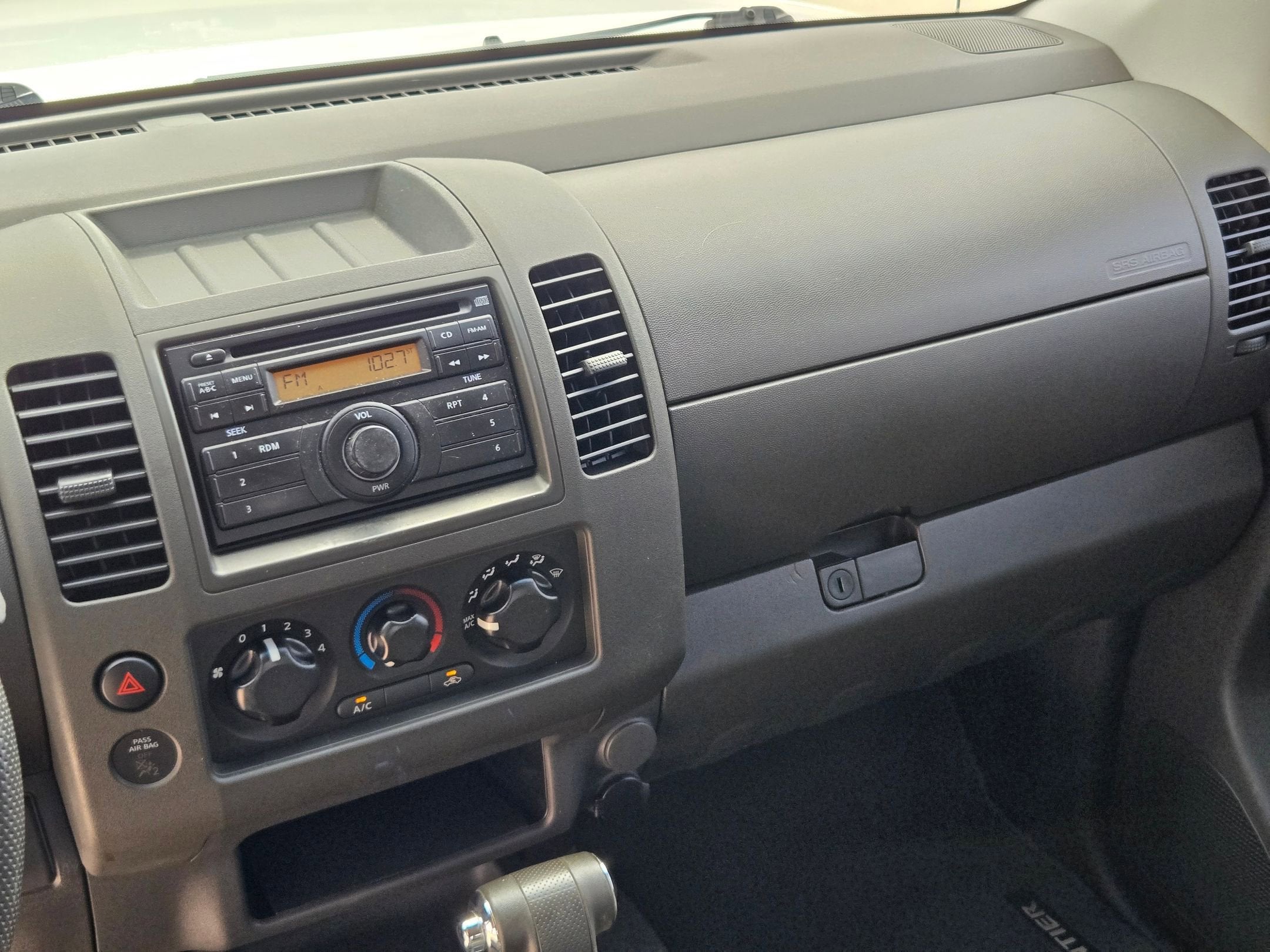 2009 Nissan FRONTIER SE