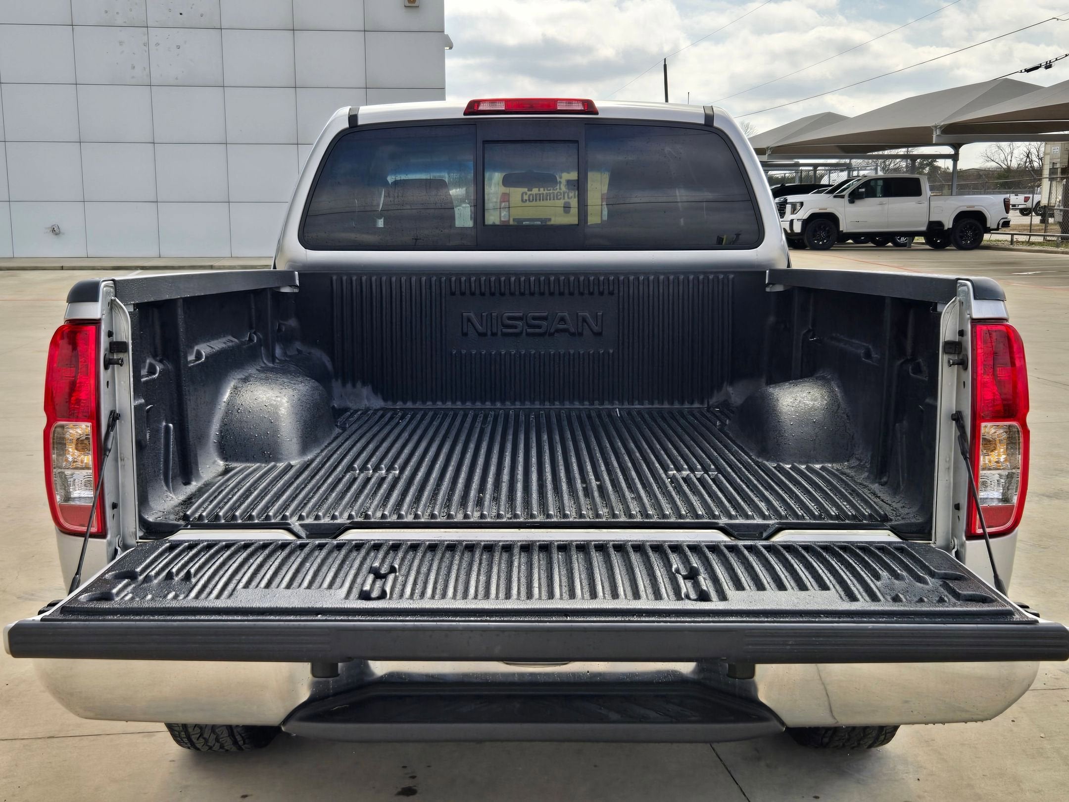 2009 Nissan FRONTIER SE