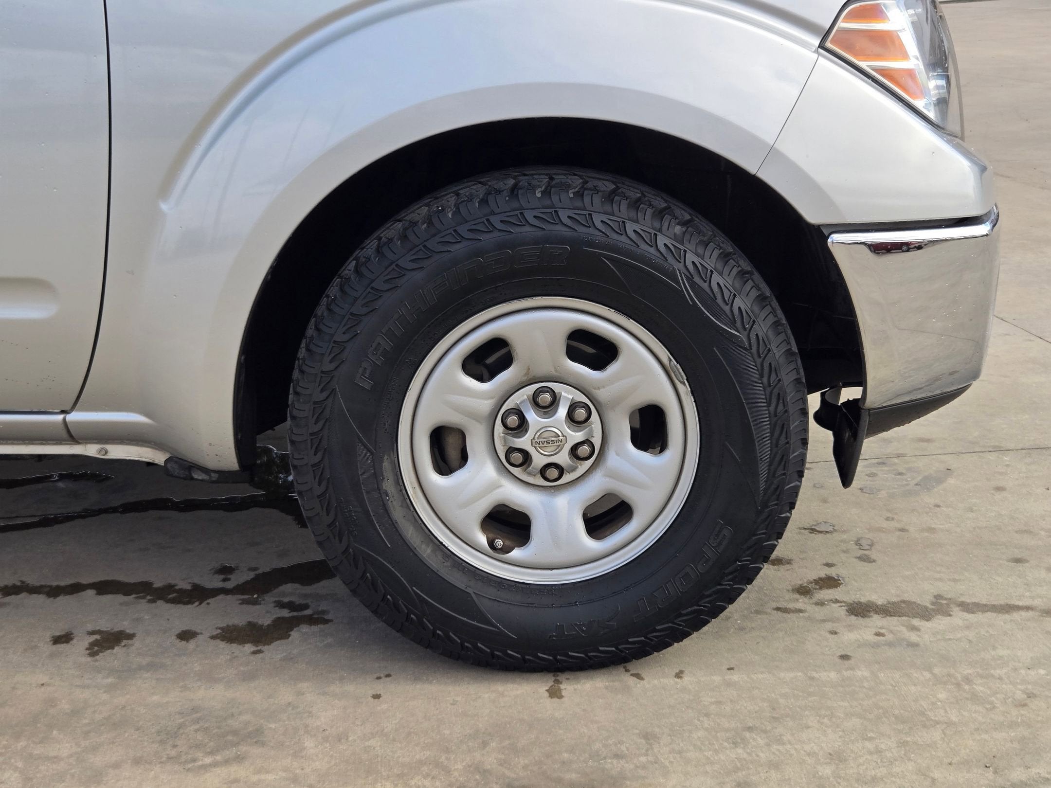 2009 Nissan FRONTIER SE