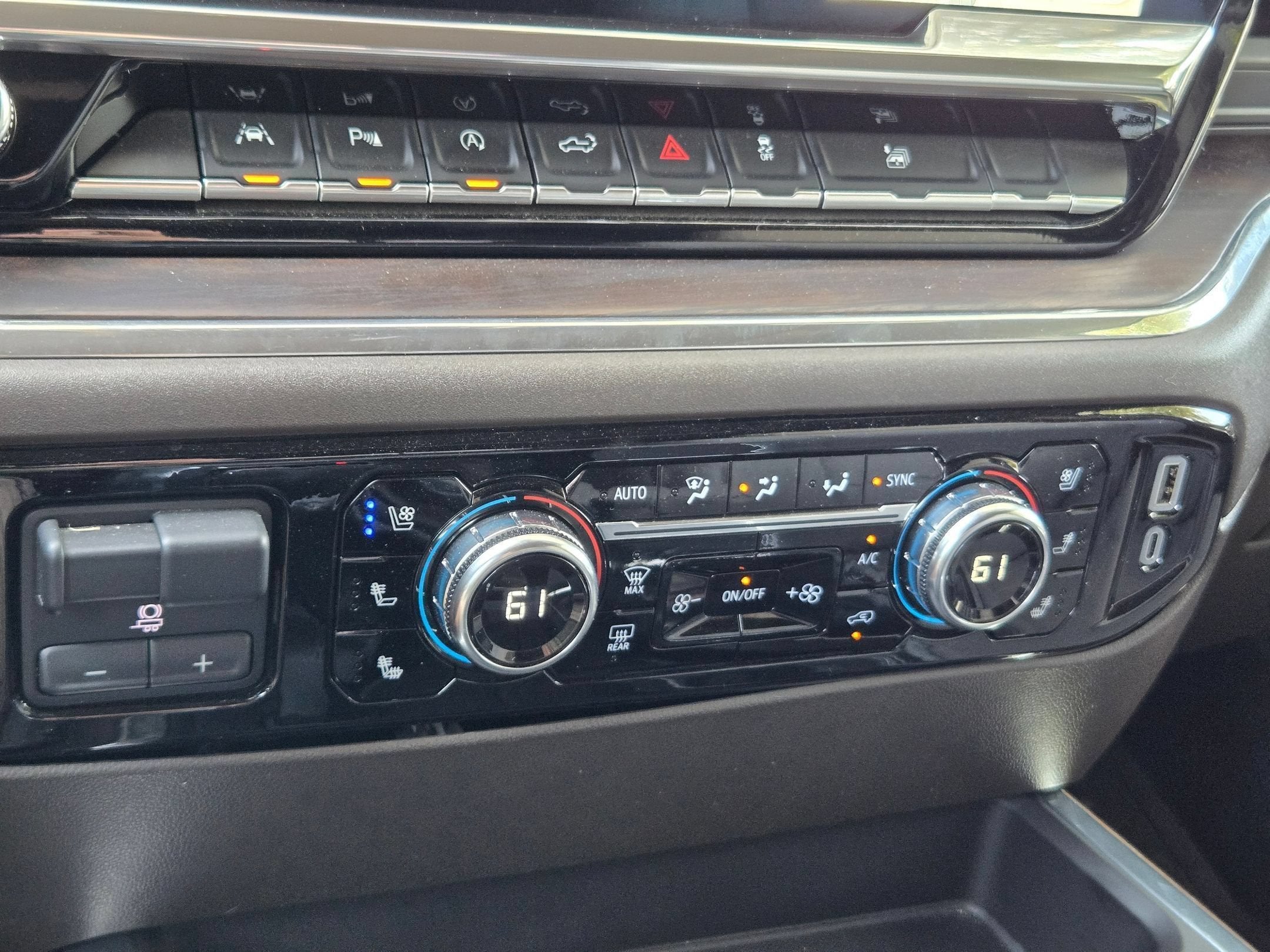 2024 GMC SIERRA 1500 SLT SLT