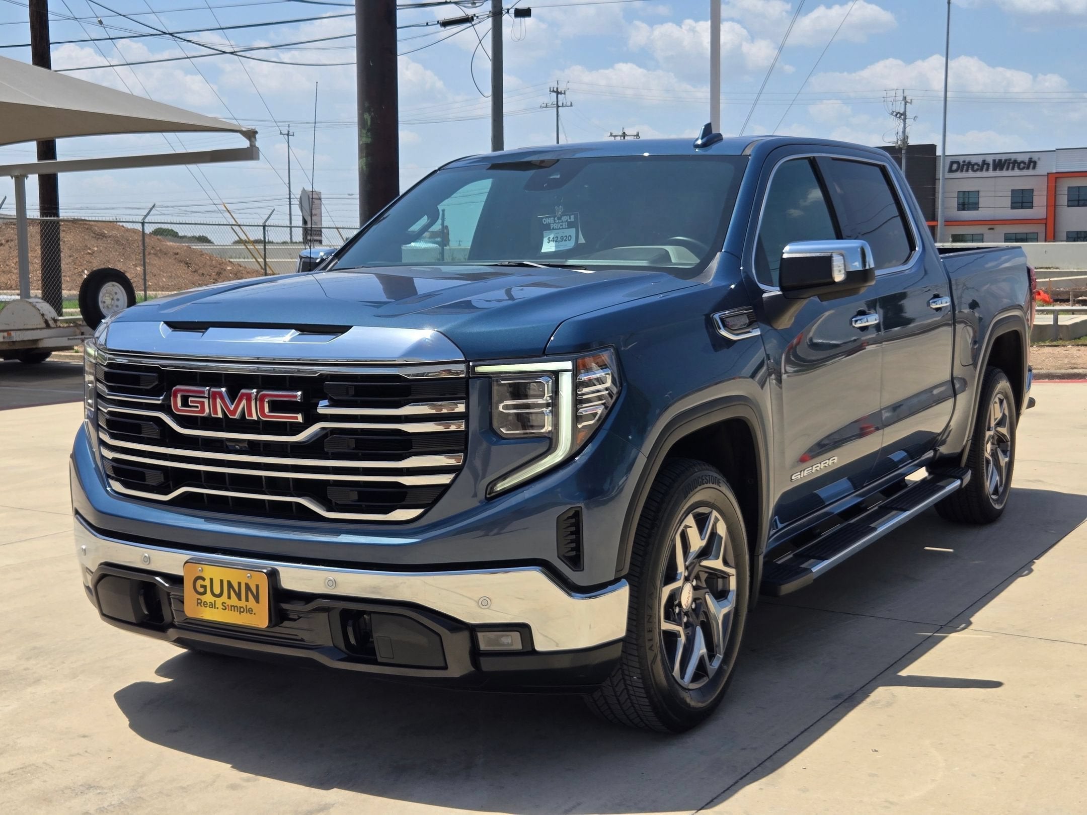 2024 GMC SIERRA 1500 SLT SLT