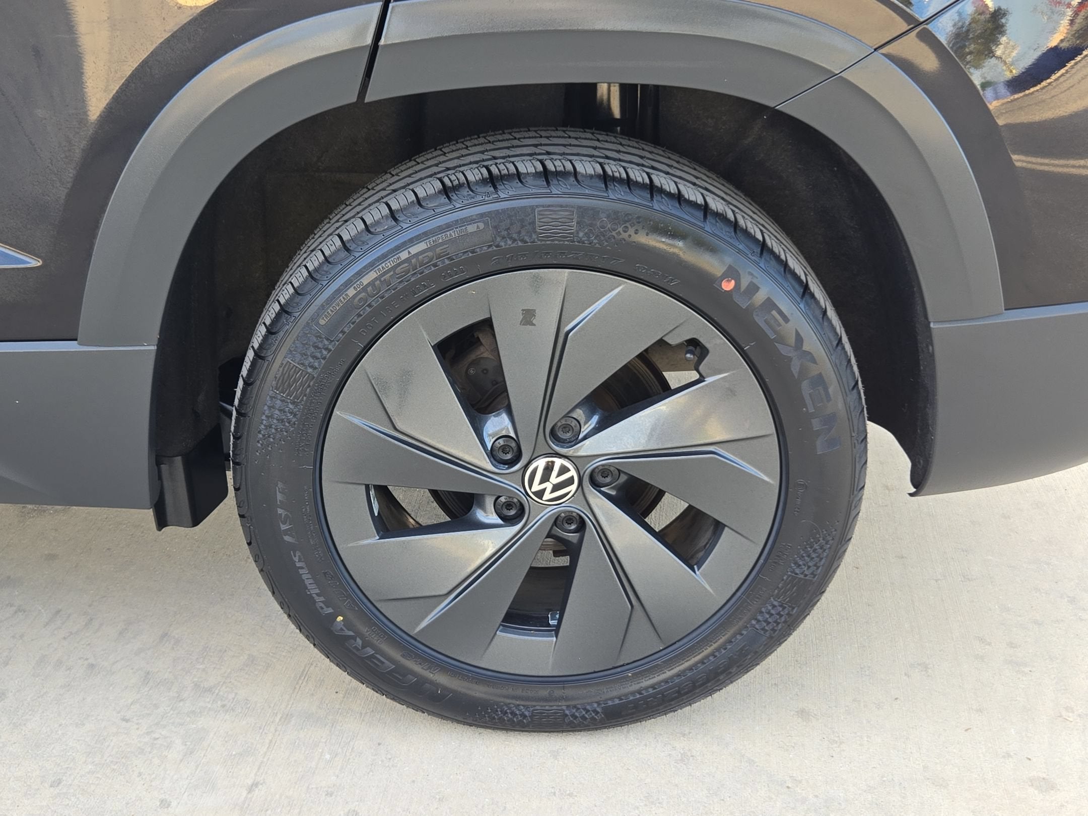 2025 Volkswagen TAOS S